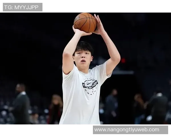 杨瀚森在G联盟比赛中表现出色节奏掌控力强未显疲态