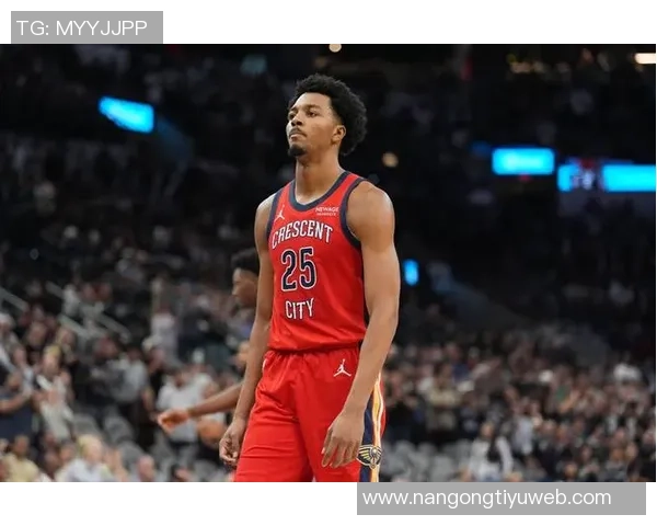 墨菲表现抢眼16投7中斩获20分4篮板4助攻2抢断三分球命中率高达40