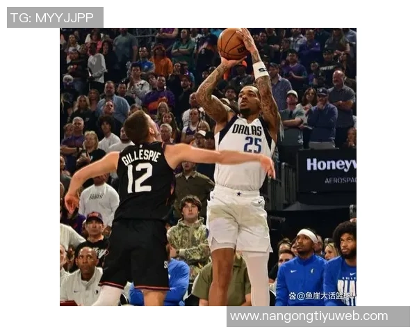 布克开季前七场创纪录成太阳队史首位得分助攻双双破200的球员